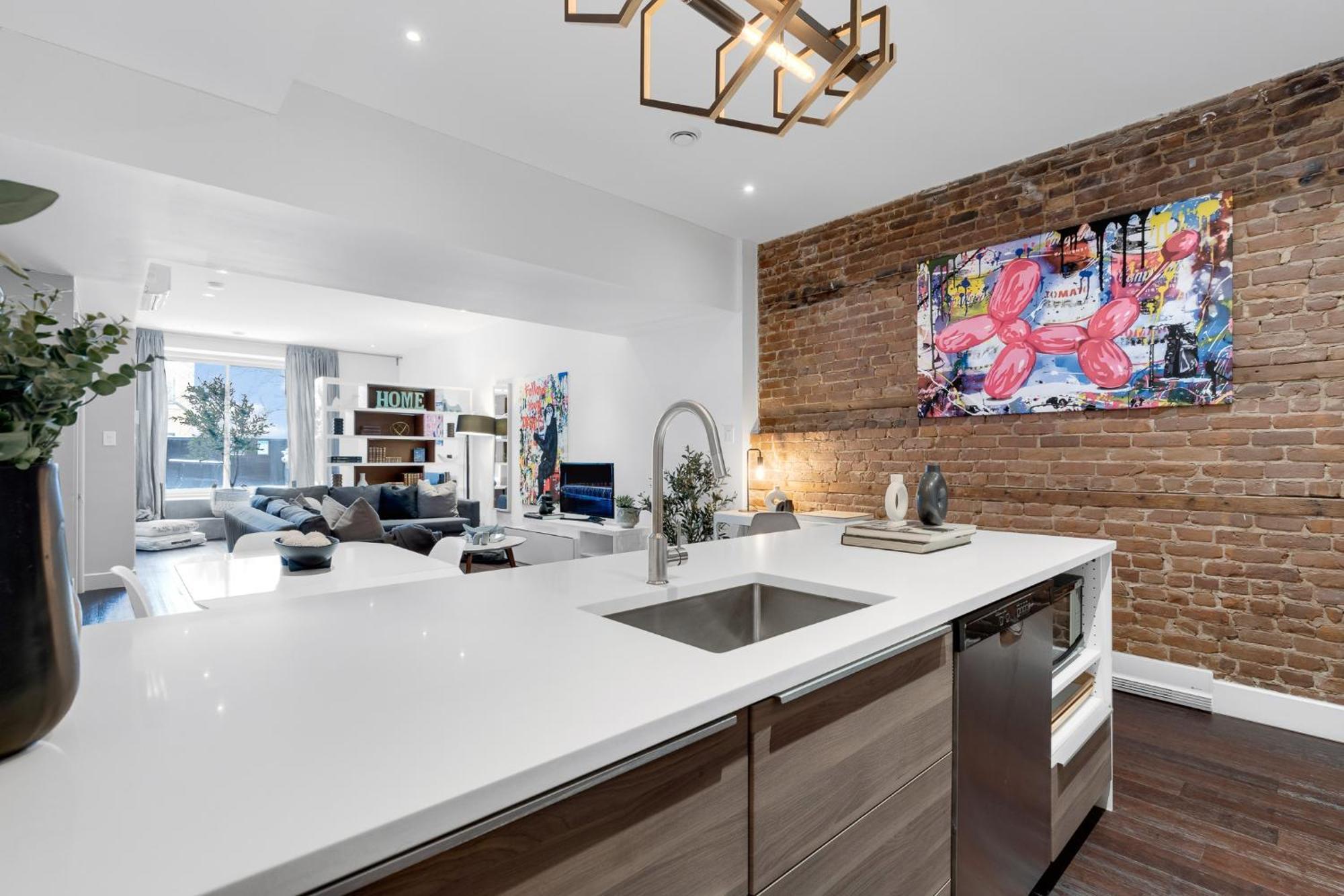 Liv Mtl Soho 3*