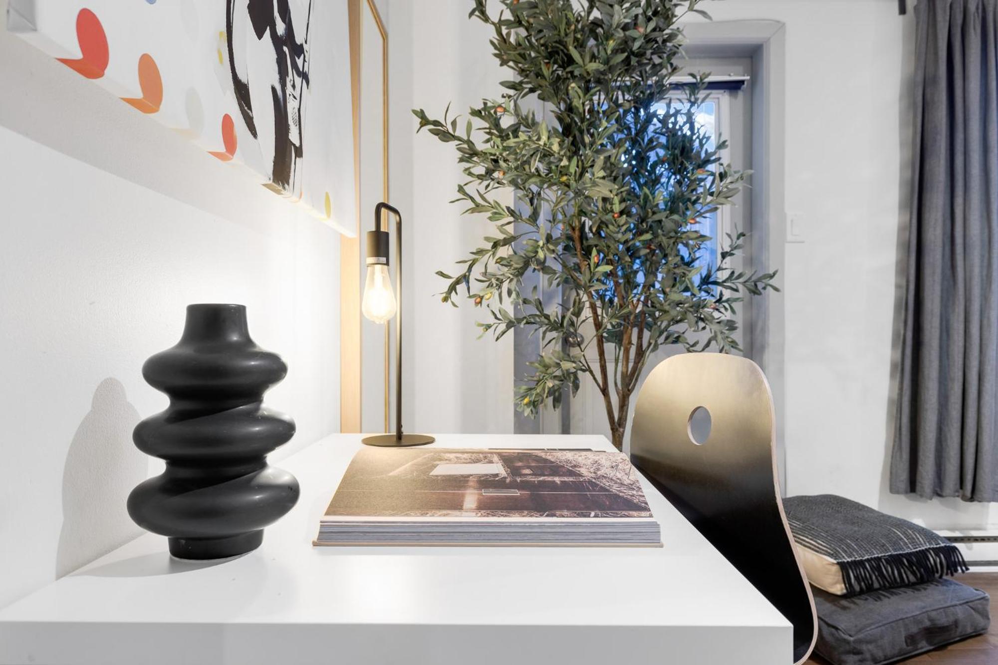 Liv Mtl Soho Aparthotel 3*